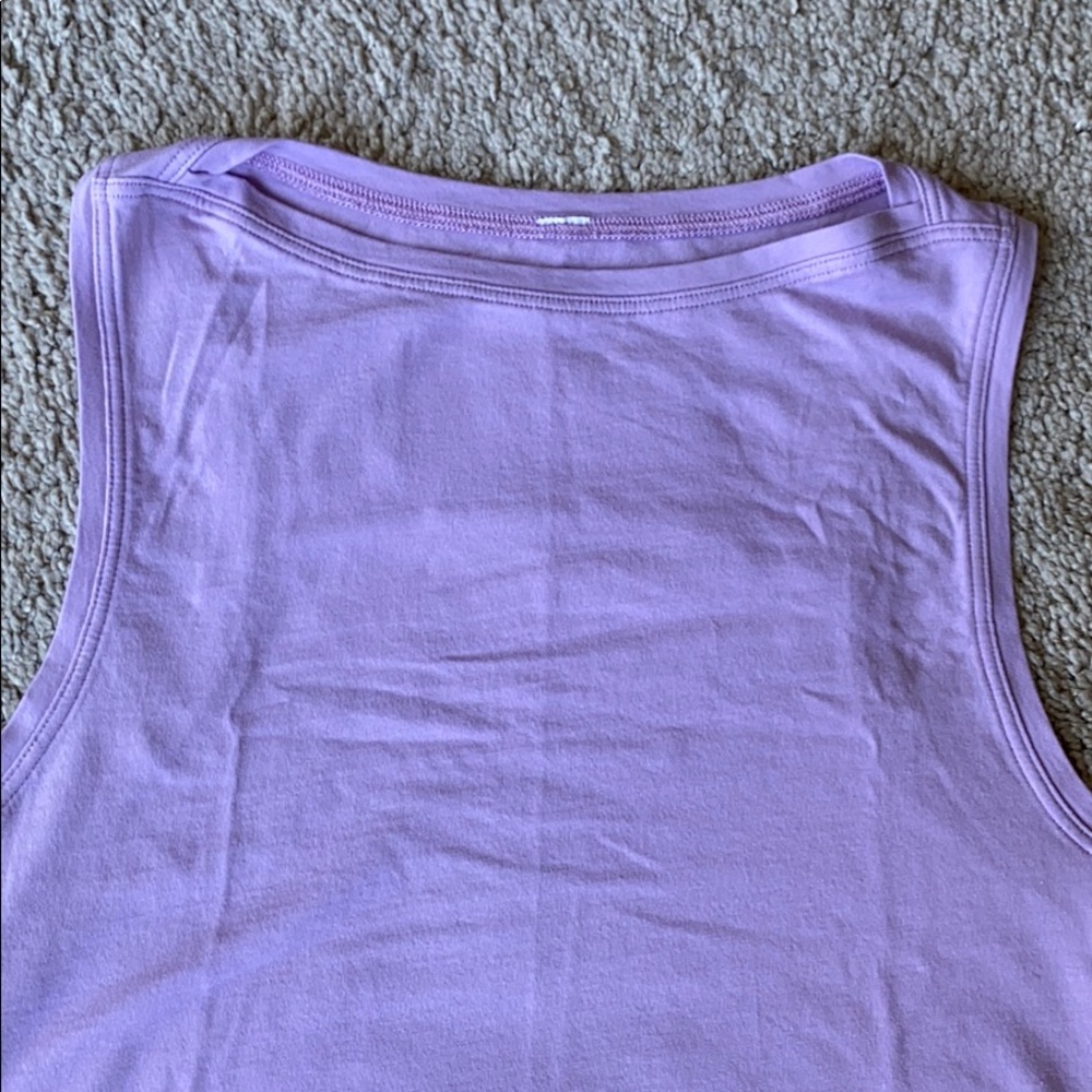 Lululemon tank - Picture 4 of 4